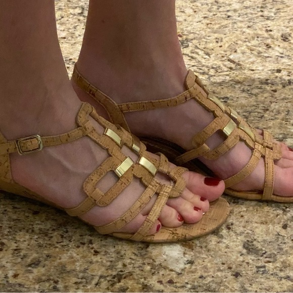 Natural Cork Upper Sandals - Picture 3 of 8